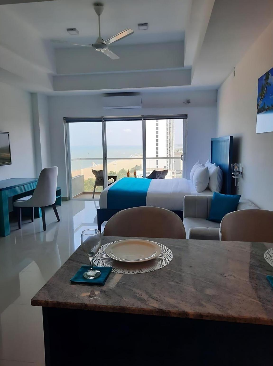 Negombo Ocean Breeze - Bliss On The Beach Luxury Apartments By Serendib Vacation מראה חיצוני תמונה