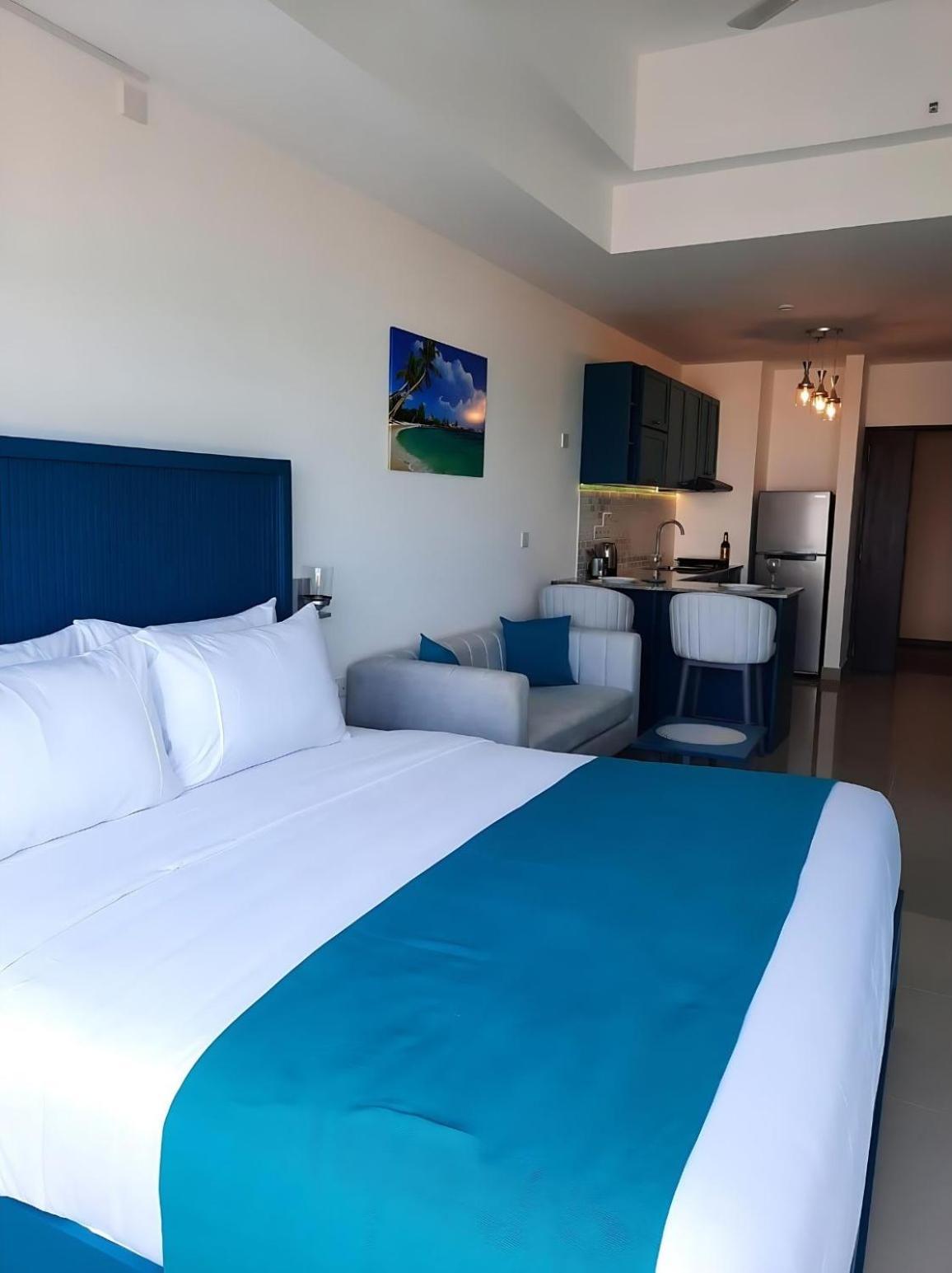 Negombo Ocean Breeze - Bliss On The Beach Luxury Apartments By Serendib Vacation מראה חיצוני תמונה