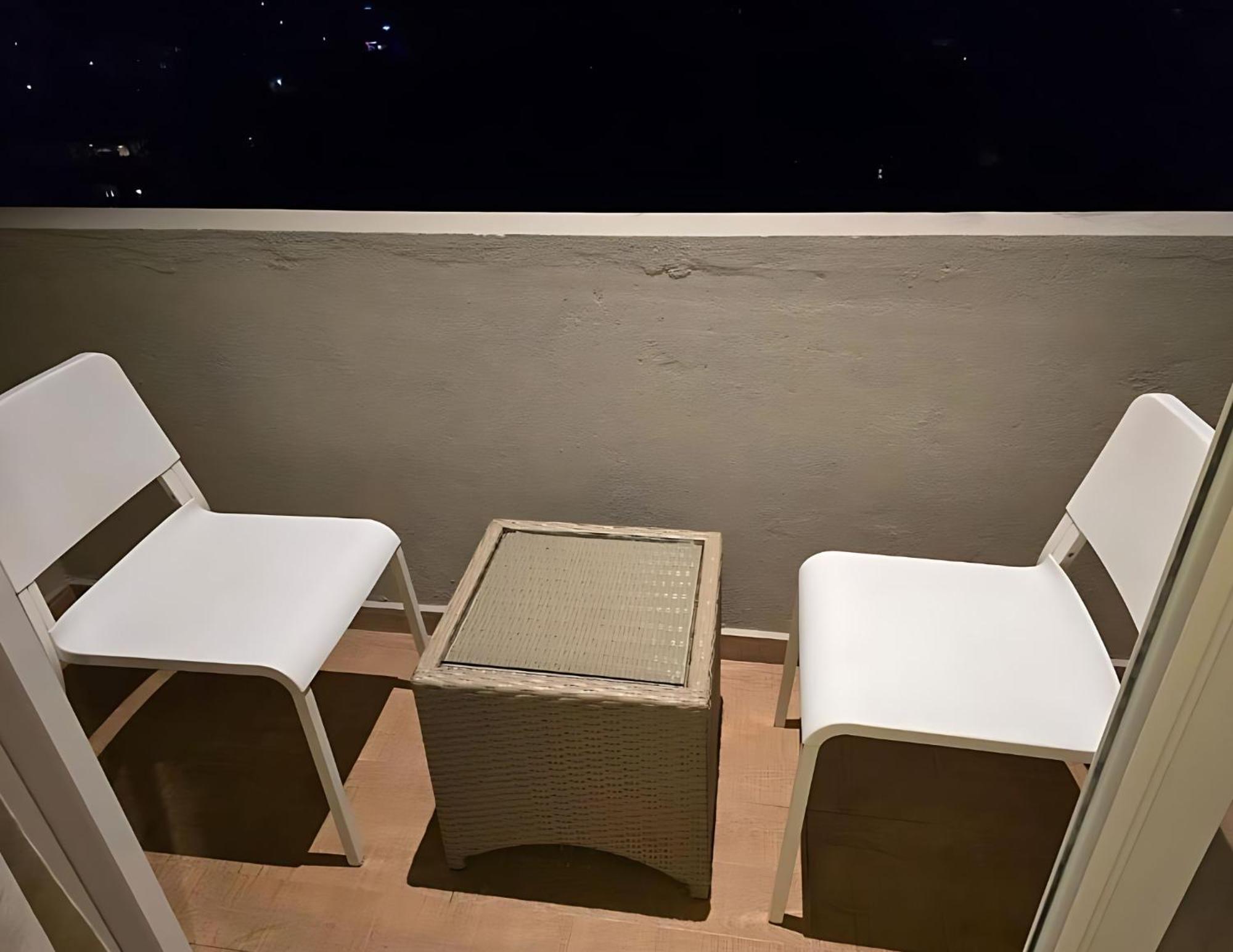 Negombo Ocean Breeze - Bliss On The Beach Luxury Apartments By Serendib Vacation מראה חיצוני תמונה