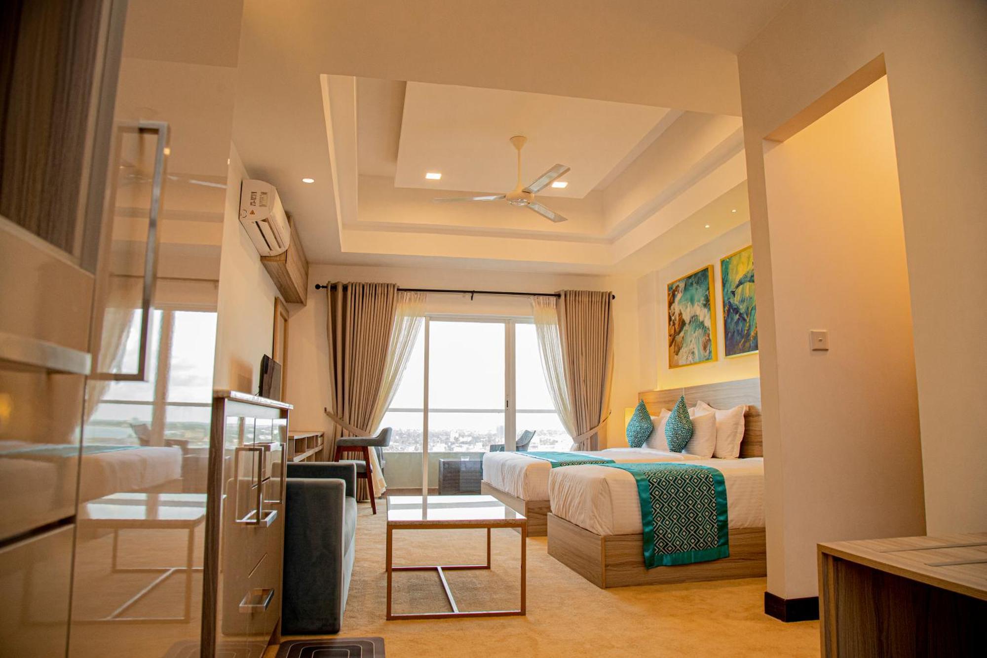 Negombo Ocean Breeze - Bliss On The Beach Luxury Apartments By Serendib Vacation מראה חיצוני תמונה