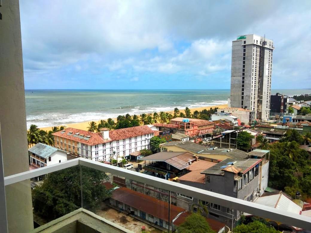 Negombo Ocean Breeze - Bliss On The Beach Luxury Apartments By Serendib Vacation מראה חיצוני תמונה