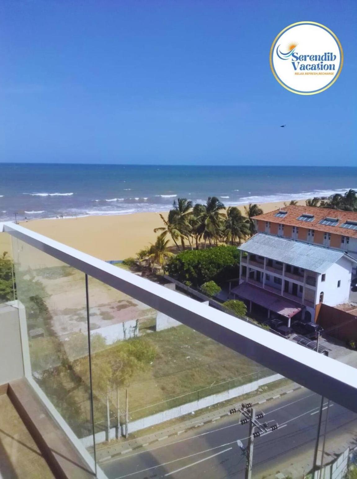 Negombo Ocean Breeze - Bliss On The Beach Luxury Apartments By Serendib Vacation מראה חיצוני תמונה